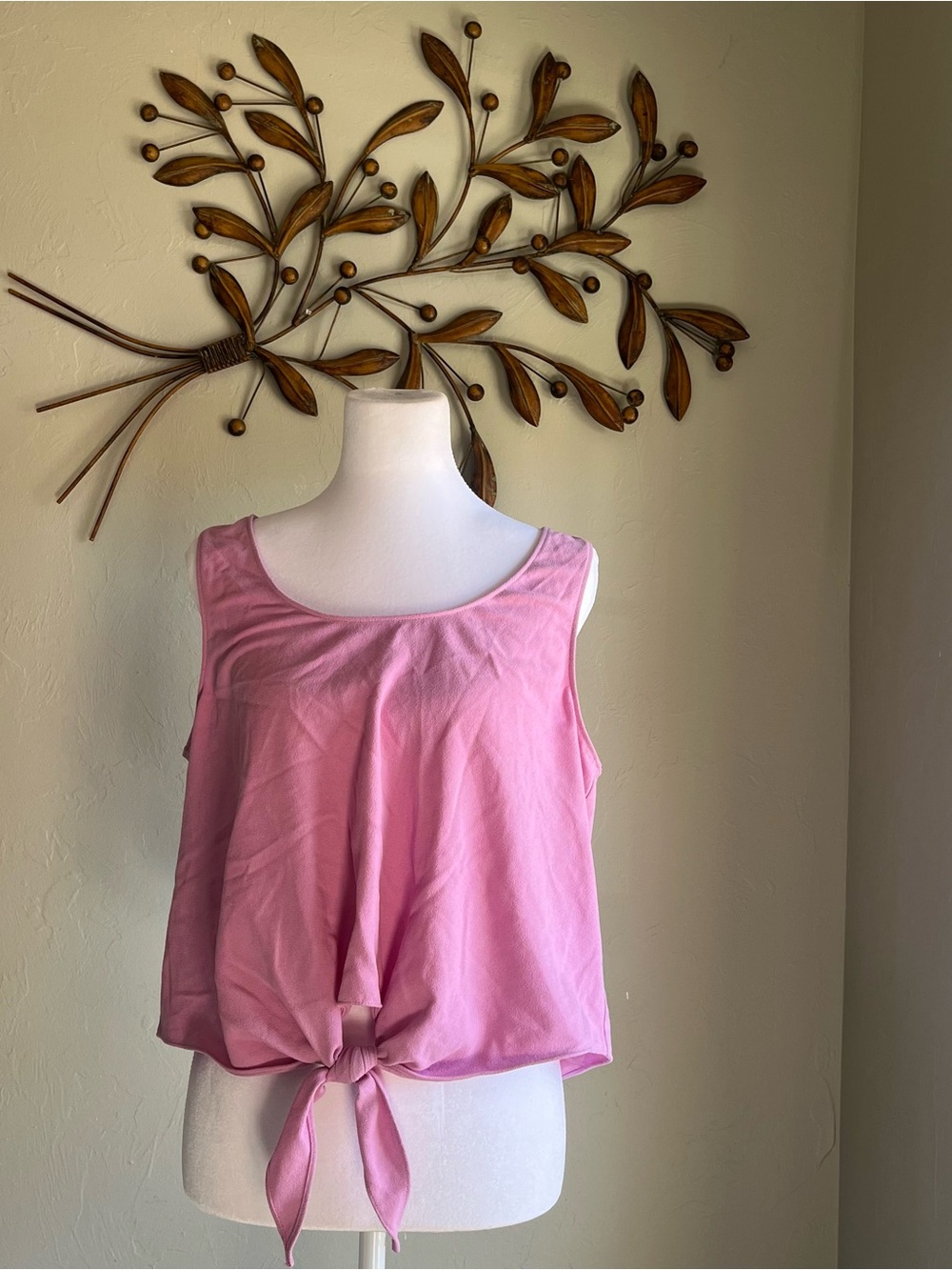 Gianni Bini Pink Tie-Front Tank Size L “Like New”